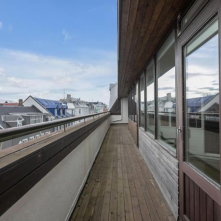 Penthouse Apt On The Shopping Street-Free Parking Reykjavík Exterior foto