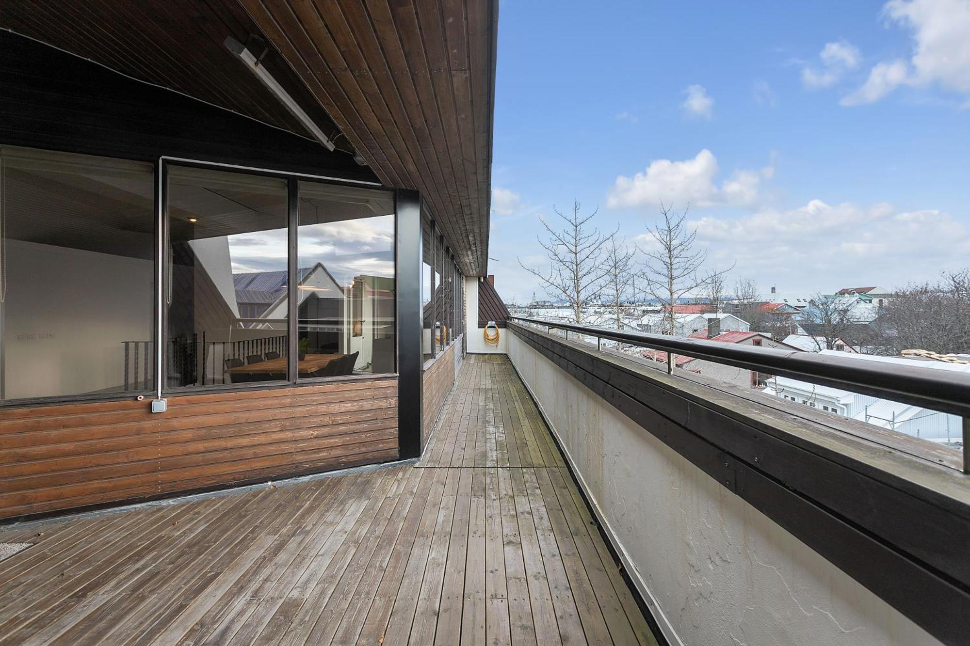 Penthouse Apt On The Shopping Street-Free Parking Reykjavík Exterior foto